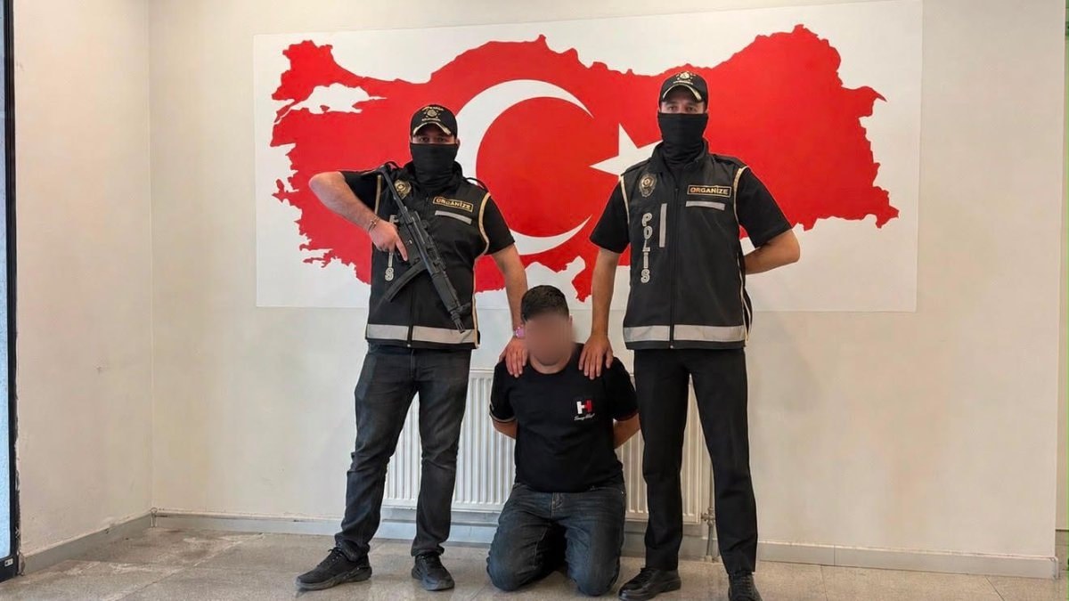 Yeni kuşak cürüm örgütü üyeleriyle temaslı kuşkulu Bakü'de yakalandı