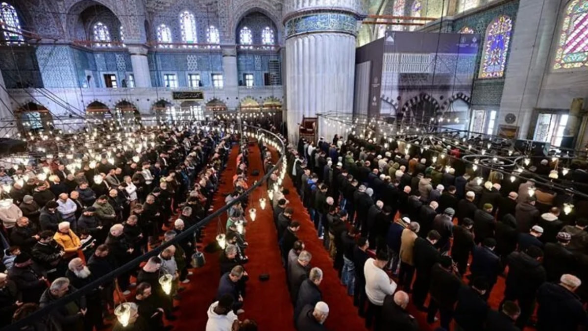 11 Eylül Cuma hutbesinde 'eğitim ve öğretim' bildirisi
