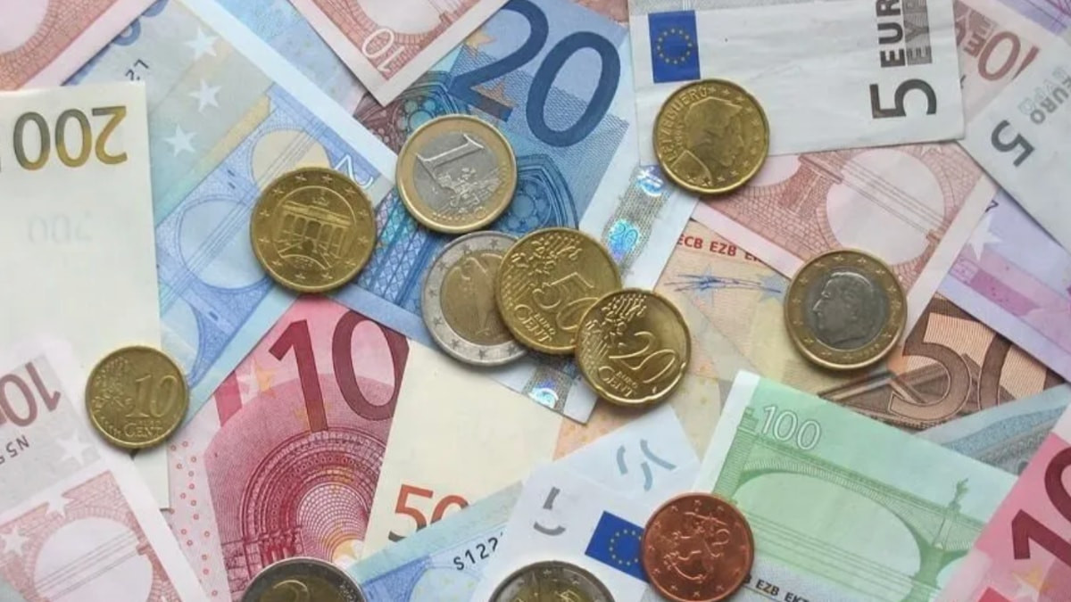 Almanya'da enflasyon son 2,5 yılın tepesinde