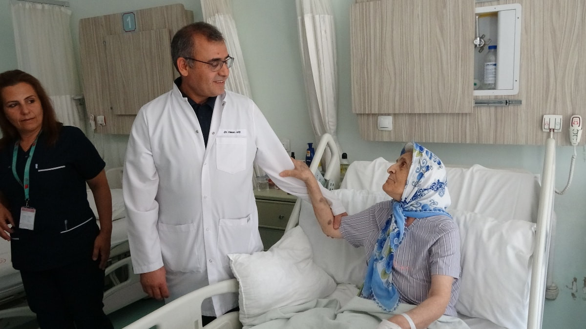 Almanya'da yaşayan gurbetçinin kederine Türk hekimleri dermen oldu