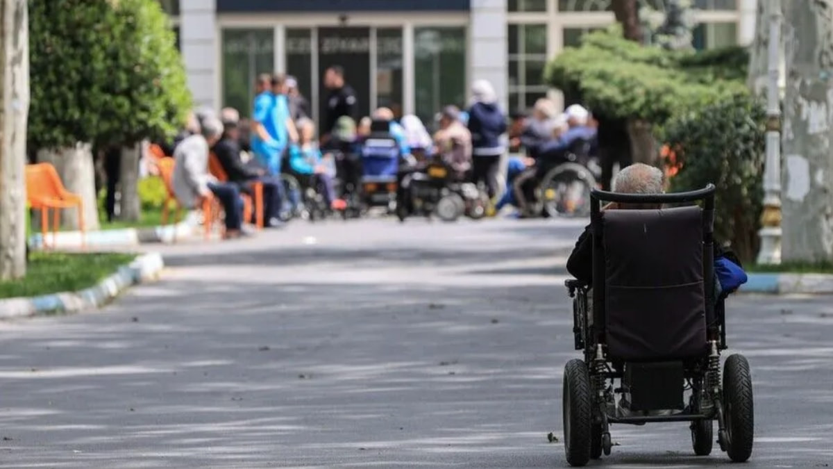 Artan yaşlı nüfus için 'uzun devirli bakım sigortası' geliyor
