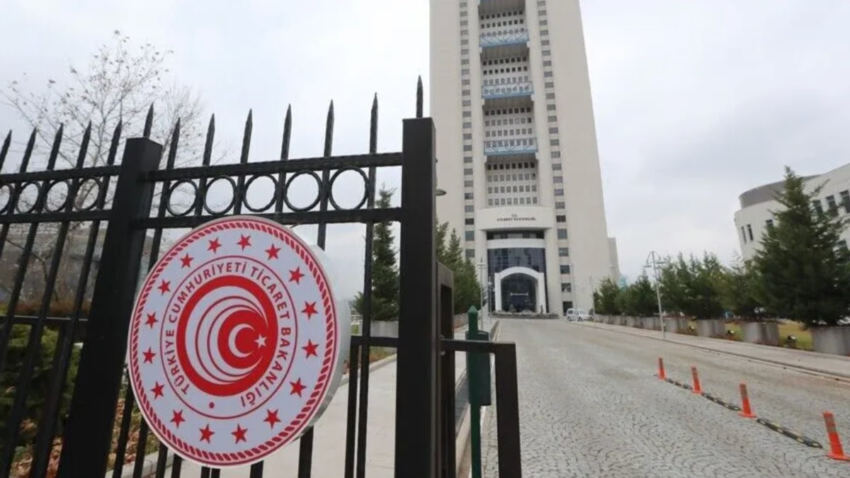 Bayan kooperatiflerine e-ticarette 5 yıllık destek: Ticaret Bakanlığı beş büyük platformla protokol imzaladı