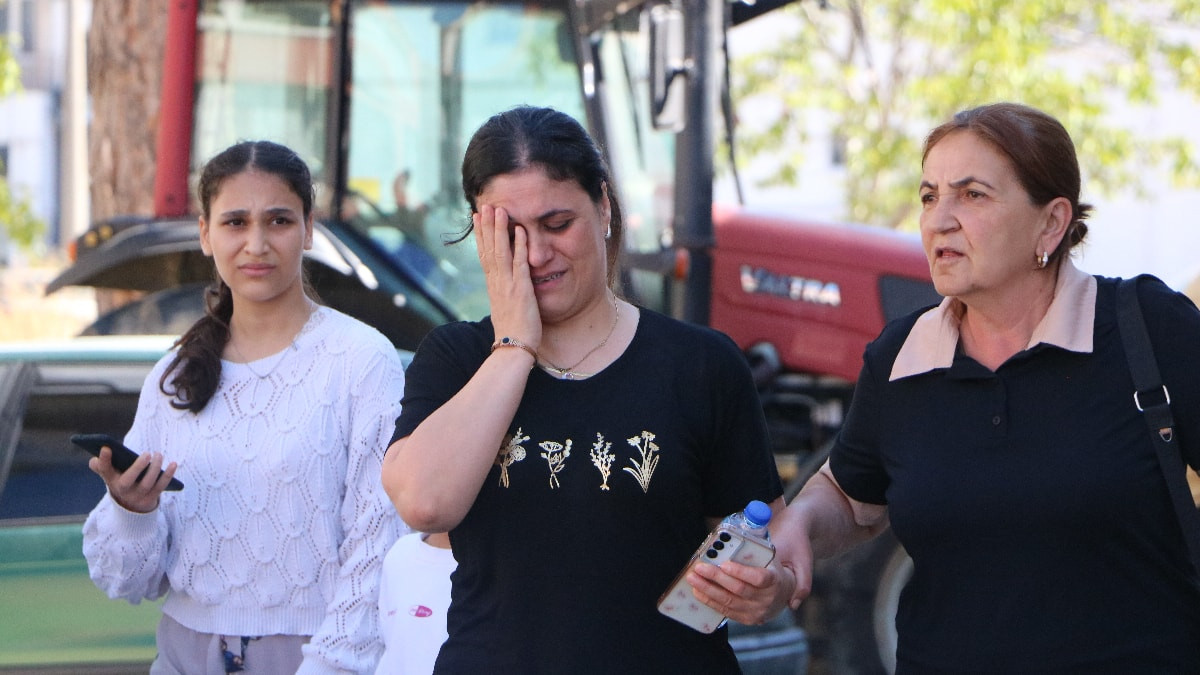 Bolu'da çamaşır makinesi yangını: Mesken sahibi gözyaşlarına hakim olamadı