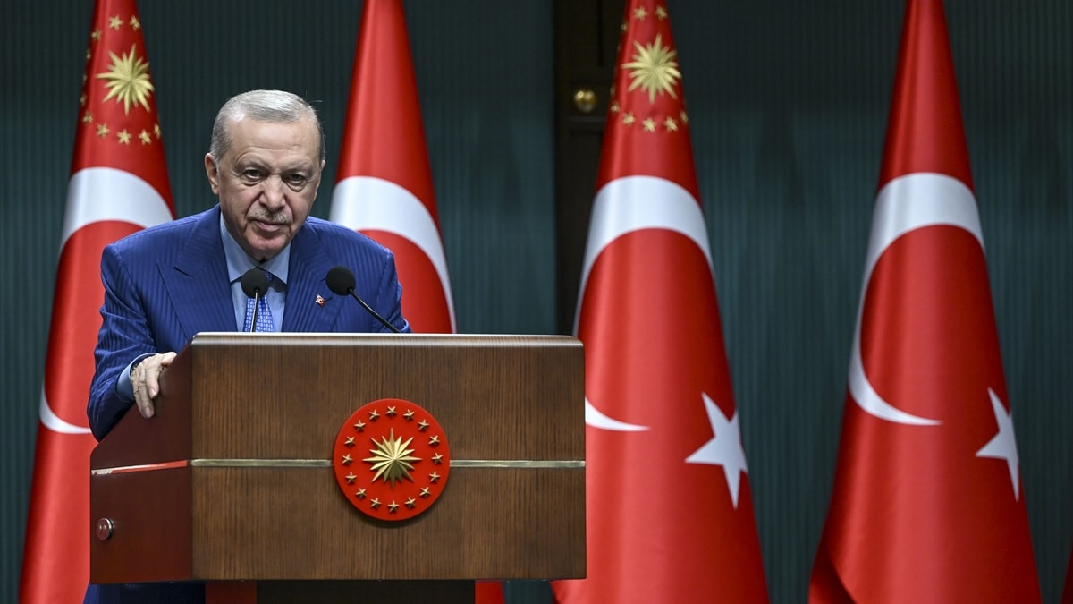 Cumhurbaşkanı Erdoğan iktisat kurmaylarını topluyor