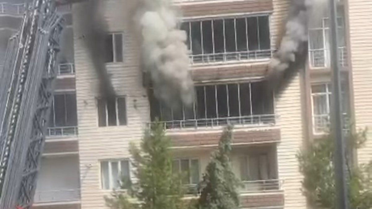 Diyarbakır'da apartman yangınından 6 kişi etkilendi