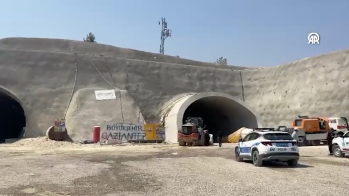 Gaziantep'te tünel inşaatında iskele kazası: 1 emekçi hayatını kaybetti