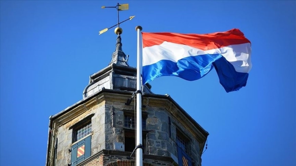 Hollanda, jeopolitik tansiyon sebebiyle 86 ton altın rezervini ABD ve Kanada'dan İngiltere'ye taşıdı