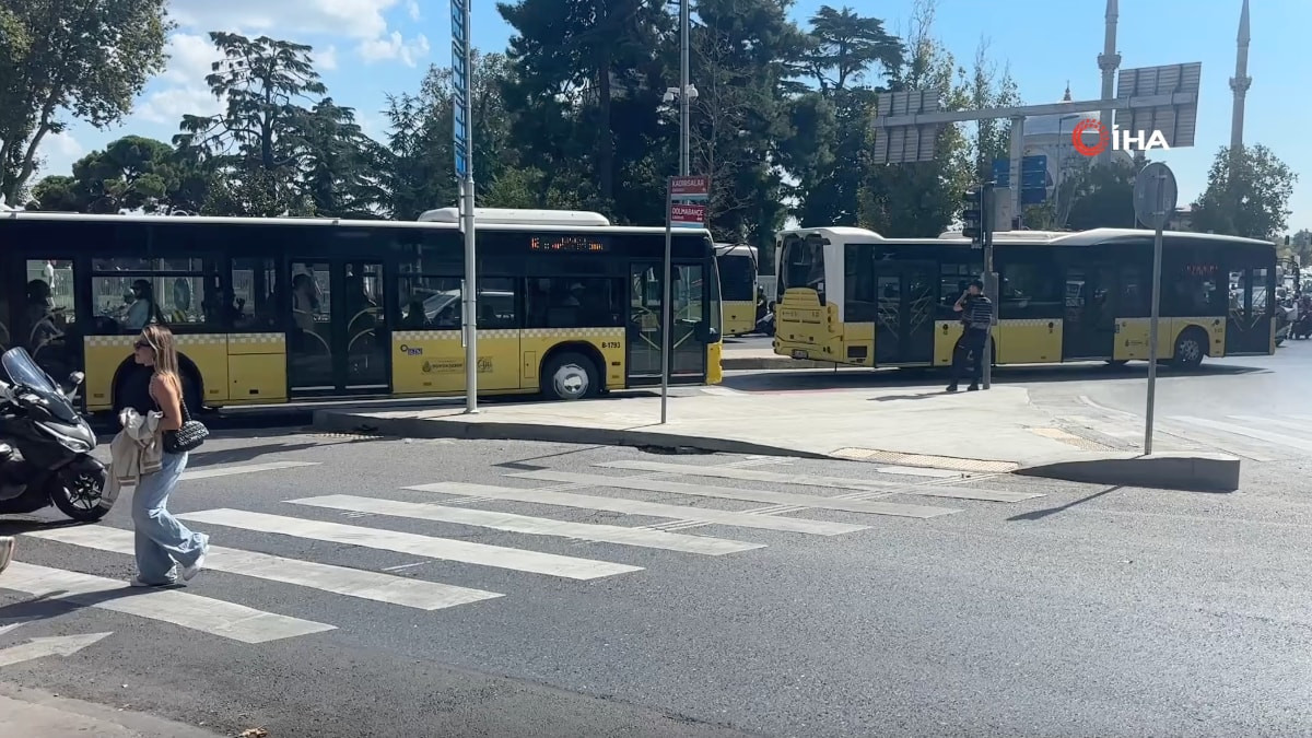 İstanbul'da yol verme tartışmasında taksi sürücüsü gözaltına alındı