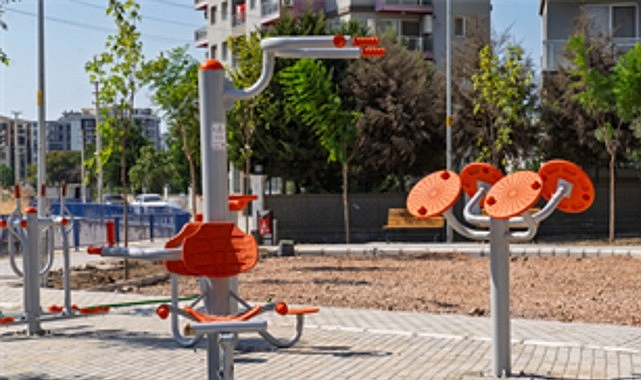İzmir'in mahalle ruhu "yeşil dönüşümle" canlanıyor