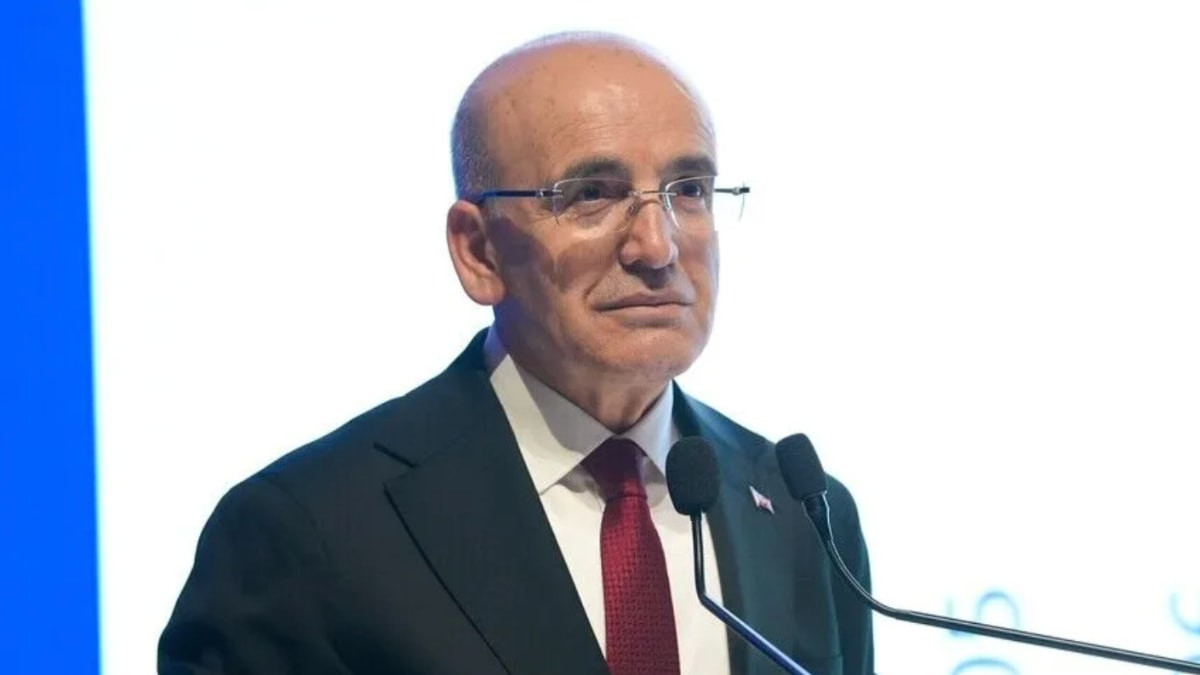 Mehmet Şimşek: Savaş olmasaydı enflasyon en az 7 puan aşağıda olurdu
