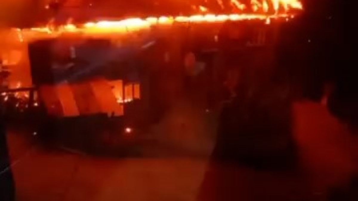 Rize'de konutta çıkan yangına müdahale edildi