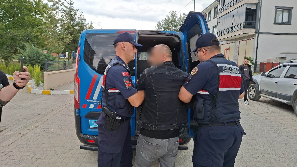 Sakarya'da konutundan çıkan metamfetamini 'limon tuzu' diyerek savundu