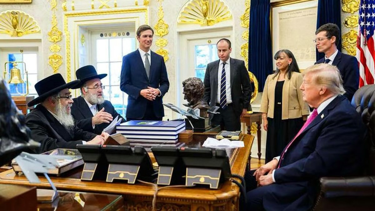 Trump, Beyaz Saray'da Hasidik Yahudi hahamlarla görüştü