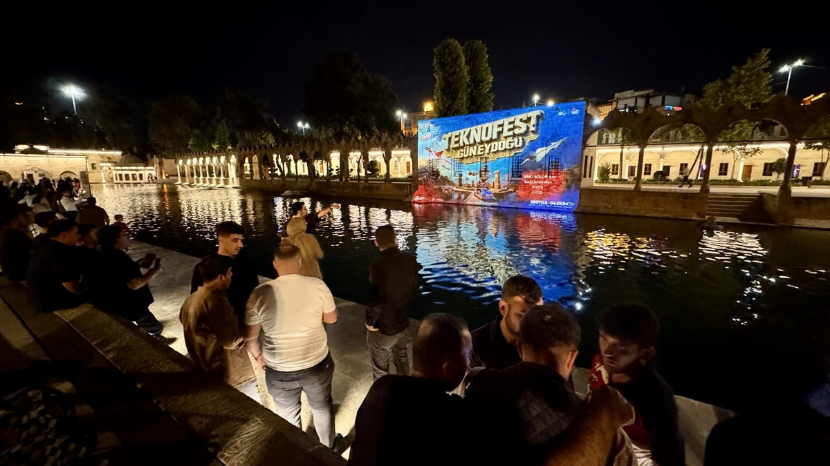 Balıklıgöl'ün taşlarında TEKNOFEST öyküsü ışıkla hayat buldu
