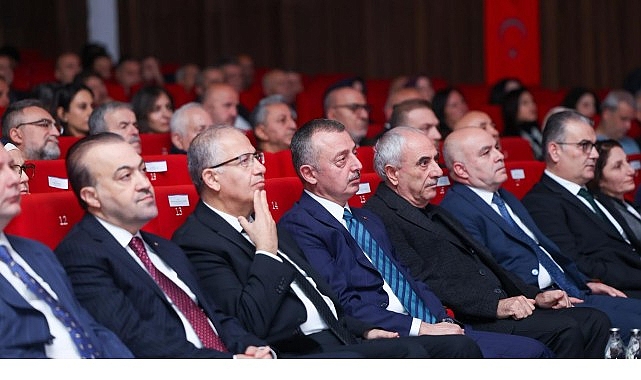 Başkan Büyükakın, Kültür Şûrası'nda konuştu: "Şehrin hikayesini hep birlikte yazacağız"