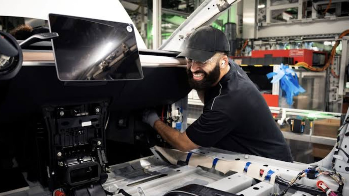 İşe alınmayınca gözü döndü: Tesla'dan o denli bir intikam aldı ki...