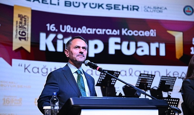Protokolden Kitap Fuarı'na övgü üzerine övgü